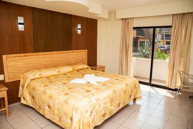 Habitación king size c/balcón